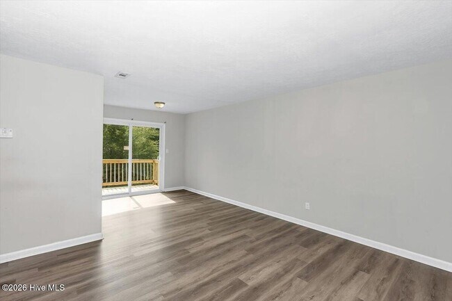 Building Photo - 2114 Vandivere Rd