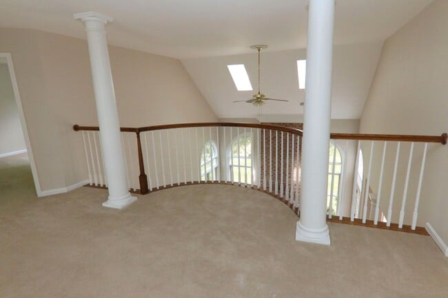 Building Photo - 9724 Middleton Ridge Rd