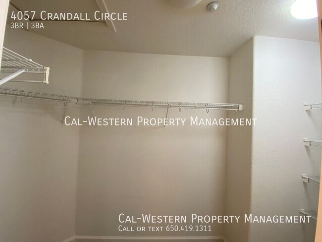 Building Photo - 4057 Crandall Cir