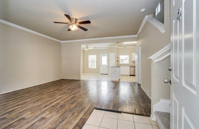 Building Photo - 6131 Scotchwood Dr