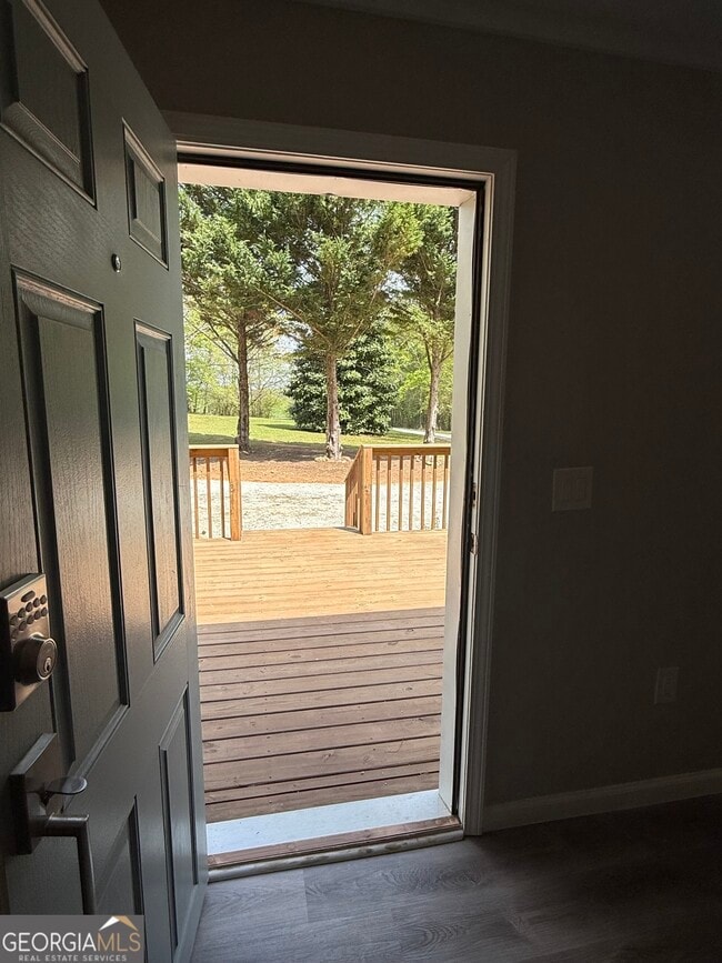 Building Photo - 1160 Happy Hollow Rd