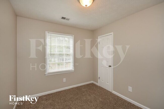 Building Photo - 2826 Bay Leaf Dr SE