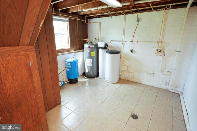 Building Photo - 30446 Zion Rd