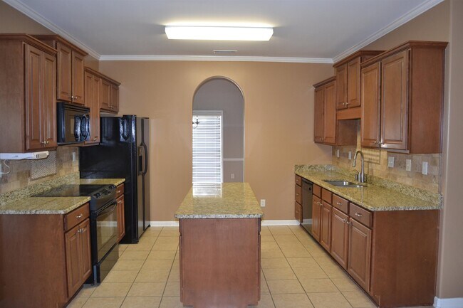 Building Photo - 12242 Stately Oaks Cove