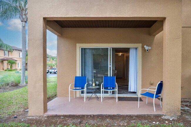 Building Photo - 448 Miramar Ave
