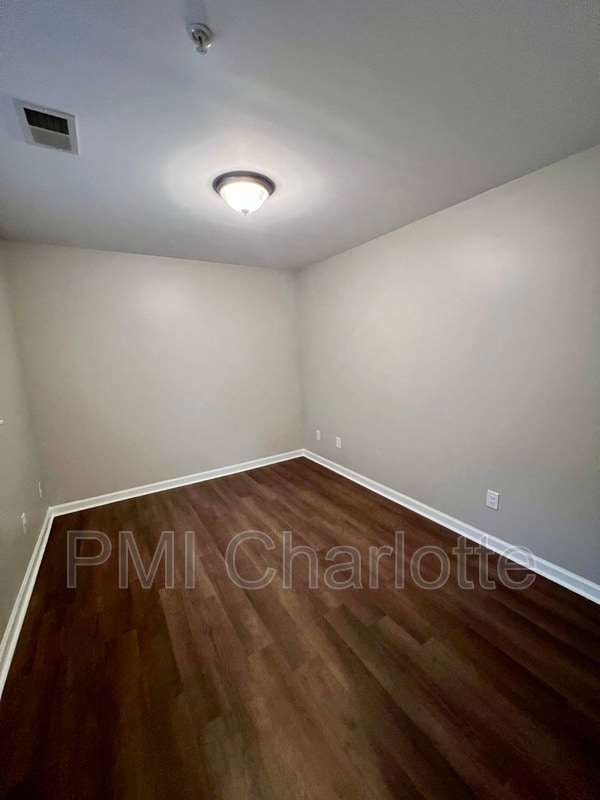 Building Photo - 1658 Termini Dr