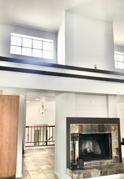 Living Room - 7800 E Lincoln Dr