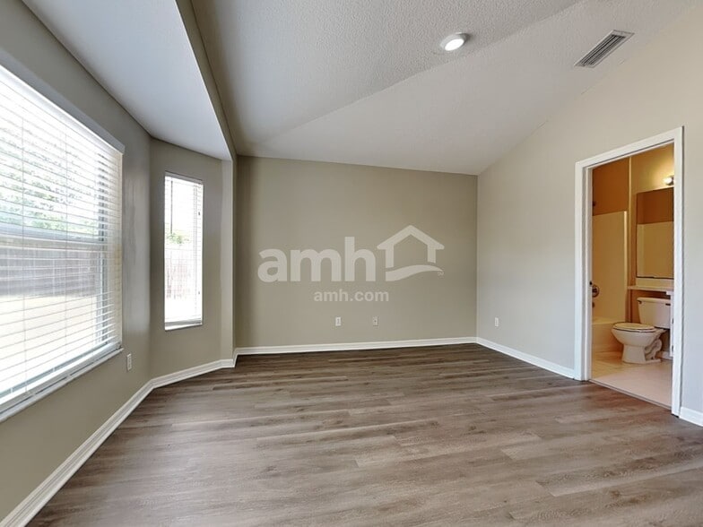 Building Photo - 1739 Mosaic Forest Dr
