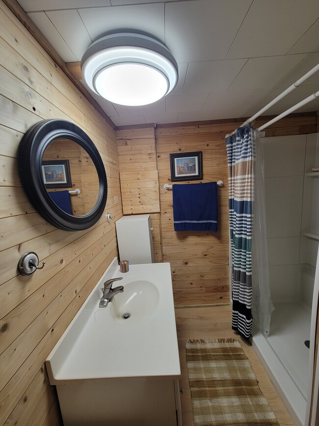 Building Photo - 53 Lookout Ln