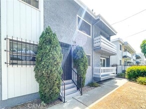 Building Photo - 6655 W 86th Pl