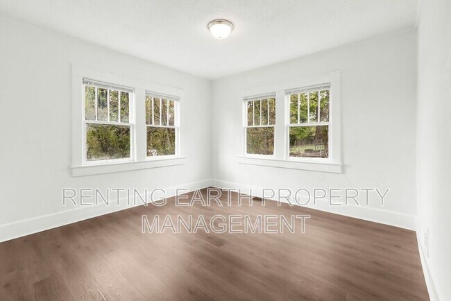 Building Photo - 1635 43rd Street Ensley