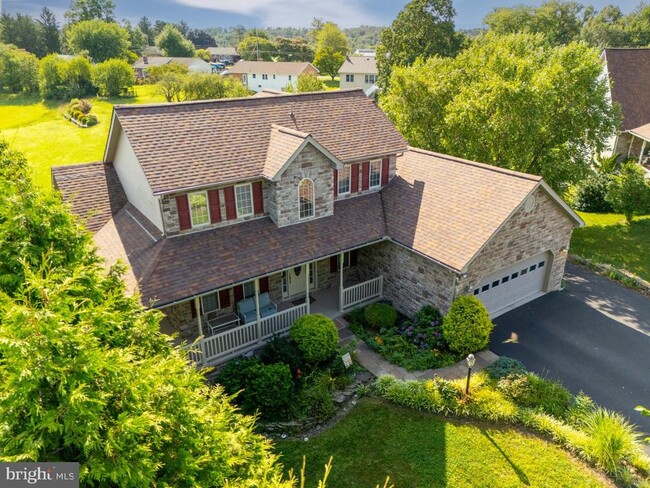 Building Photo - 1458 Highfield Ct