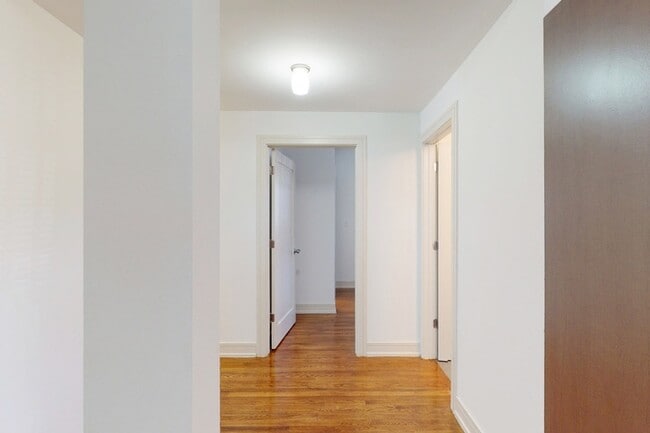 Floorplan - 5234-5244 S. Ingleside Avenue