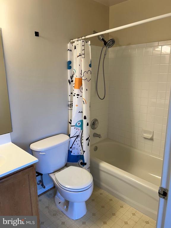 Building Photo - 21076 Bitterroot Terrace