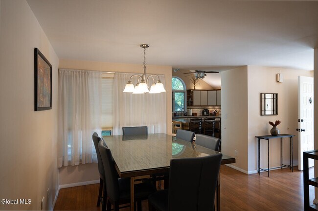 Building Photo - 64 Meadow Rue Pl