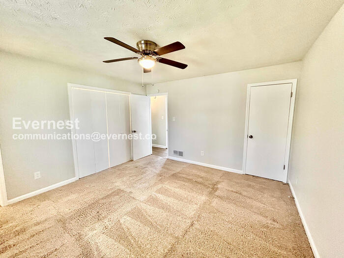 Building Photo - 280 Summer Pond Trail