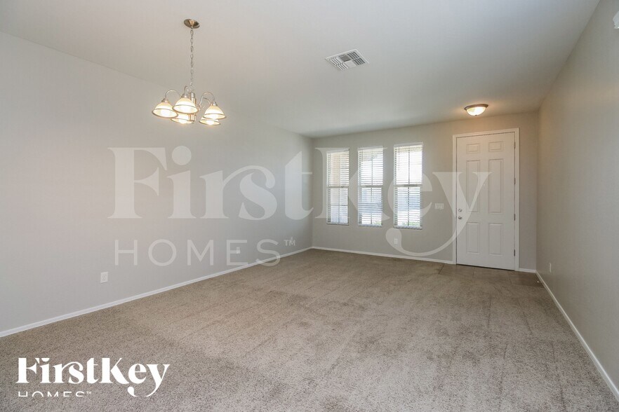 Building Photo - 3798 E Alamo St