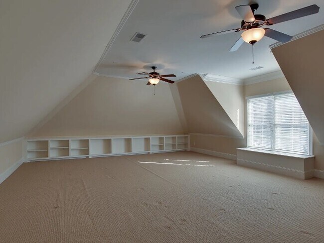 Building Photo - Coming soon! One level living in Franklin-Willow Springs