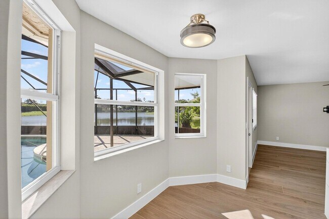 Building Photo - 7306 Spinnaker Bay Dr