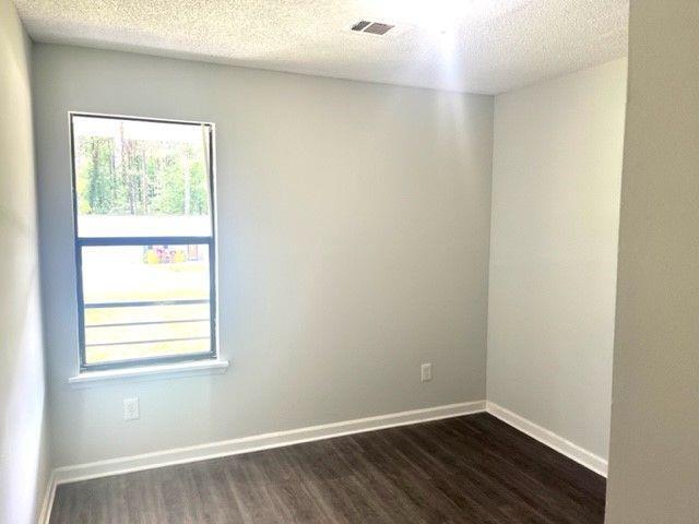 Building Photo - 8156 Sunnydale Ln