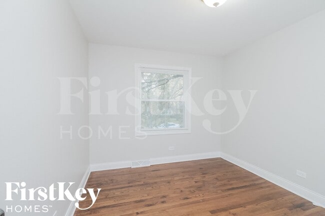 Building Photo - 1332 Jamie Ln