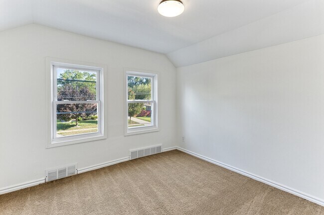 Building Photo - 28649 John Hauk St