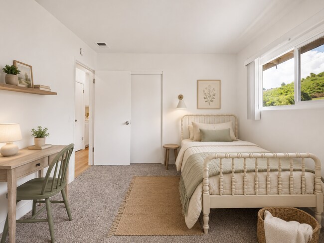 Building Photo - Updated 4BD/2BA Goleta Condo | Pool Access | Near UCSB | Easy Highway 101 Access