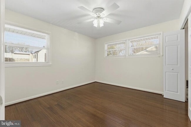 Building Photo - 5412 Nutting Dr