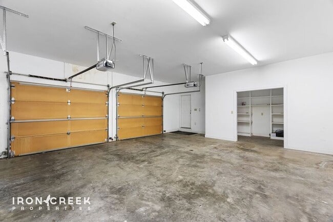 Building Photo - 1904 Bearberry Ln