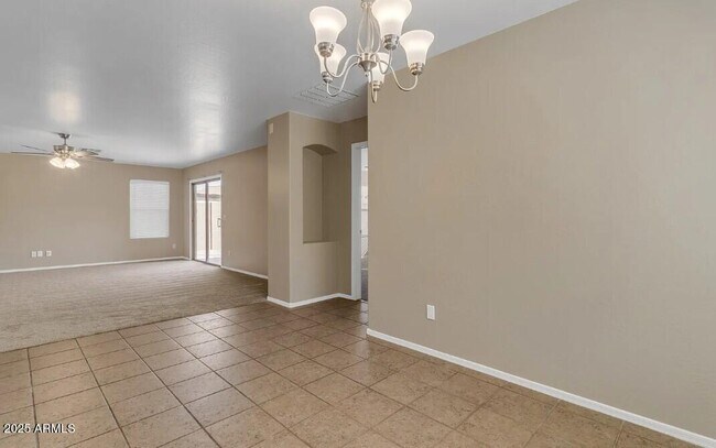 Building Photo - 2199 W Tanner Ranch Rd