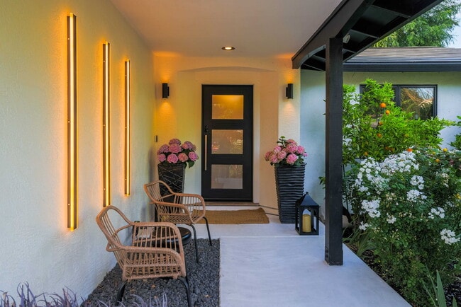 Building Photo - 4763 Golden Rd