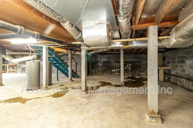 Building Photo - 4802 Inskip Rd