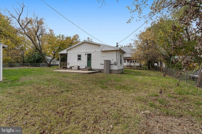 Building Photo - 1903 Wills Rd