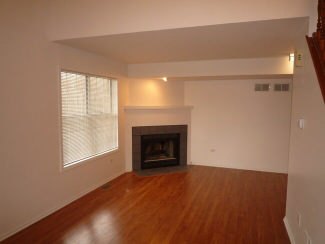 Building Photo - 3527 Frontenac Ct