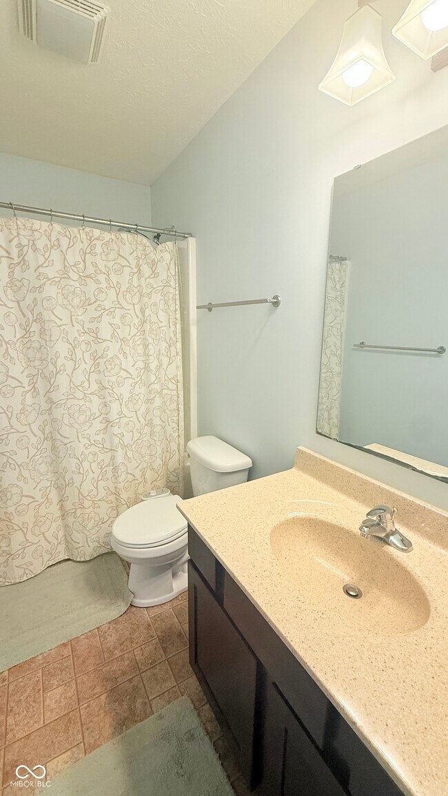 Building Photo - 4674 W Chert Dr