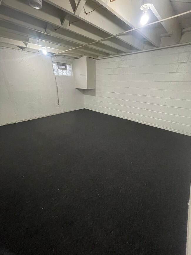 Building Photo - Greencrest