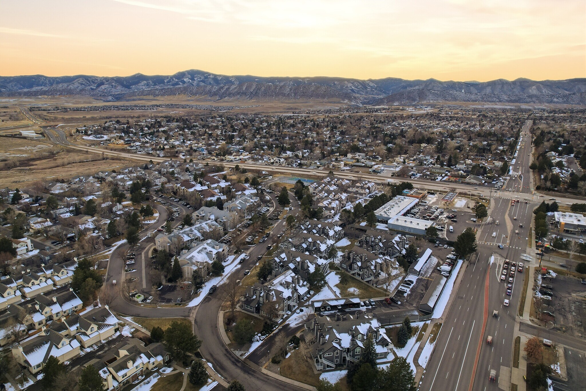 Building Photo - 8327 S Upham Way