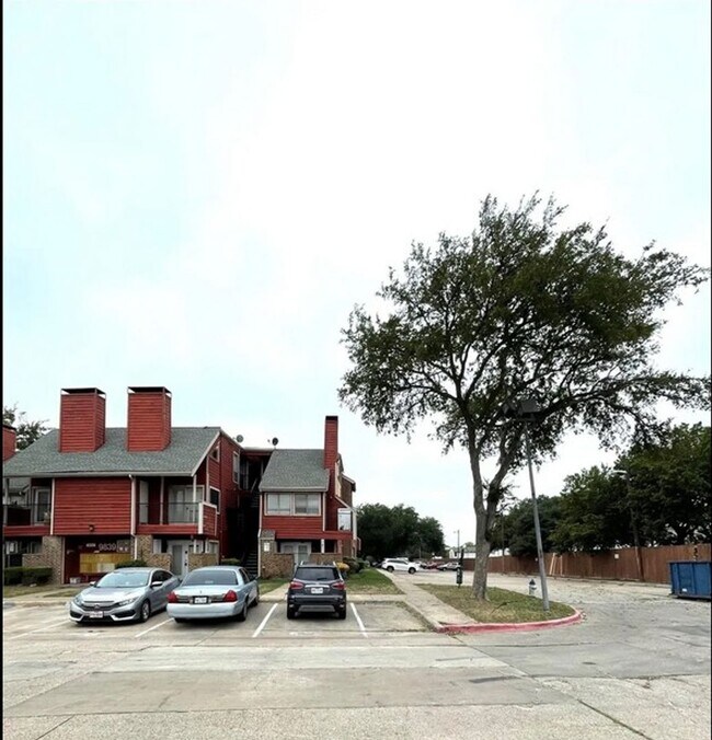 Building Photo - Richland Trace