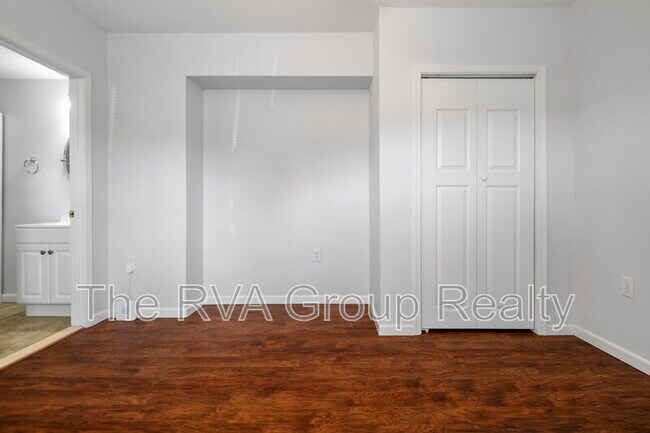 Building Photo - 2517 Haden Ave