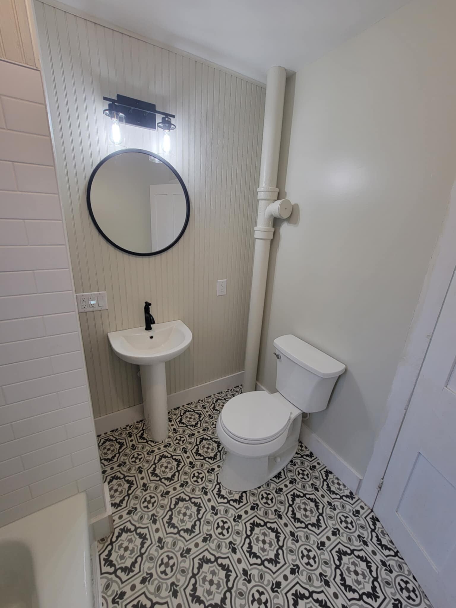 First floor bathroom - 101 Center St