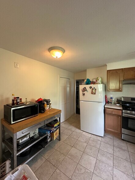 Building Photo - 19 Kippy Dr
