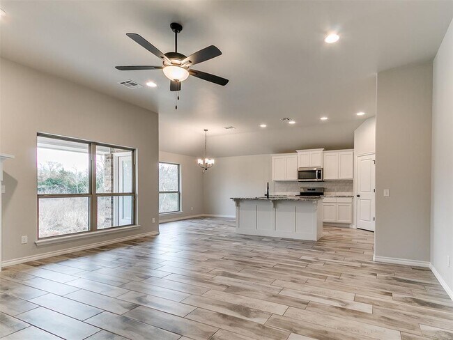 Building Photo - 12104 Rockbed Dr