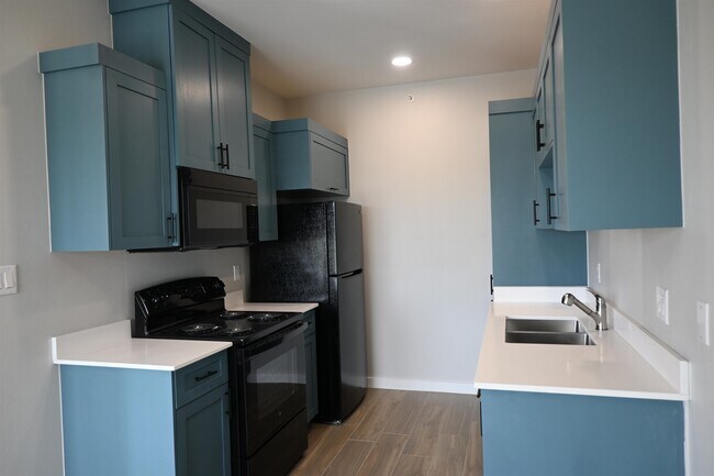 Building Photo - 311 Dorel Dr