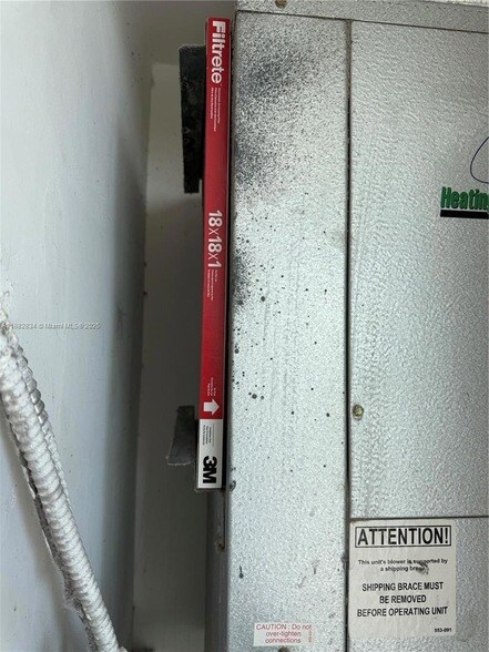 Building Photo - 275 NE 18th St