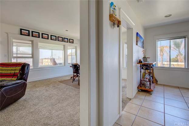 Building Photo - 223 24th St