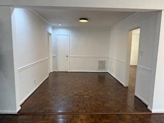 Building Photo - 1924 Woodside Rd