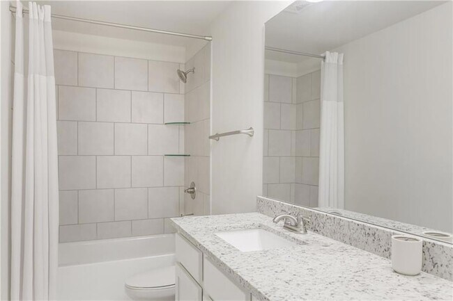 Building Photo - 2956 Chene Pl