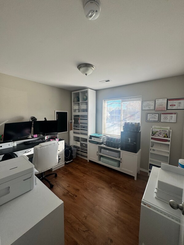 Building Photo - 4884 Thrush Ln