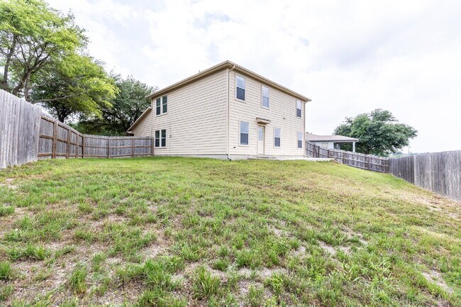 Building Photo - 6117 Tamaron