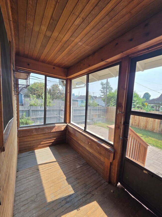 Building Photo - 4 bedroom 2 bath in Chehalis